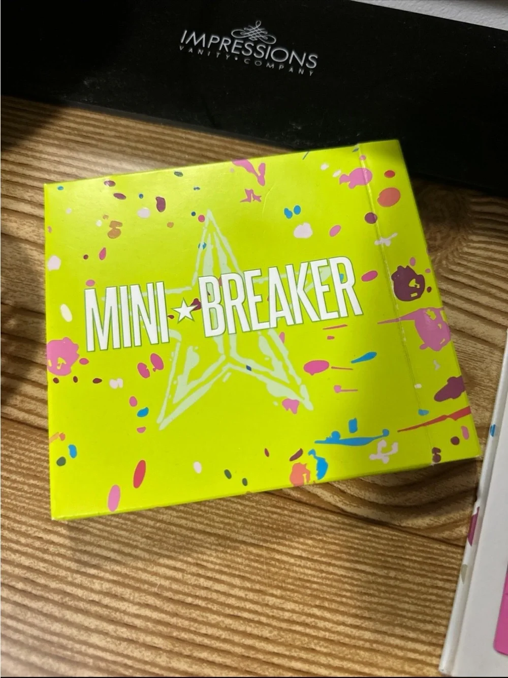 Jeffree Star Mini-Breaker Eyeshadow Palette — Pink, Purple, Orange, Gold, Brown